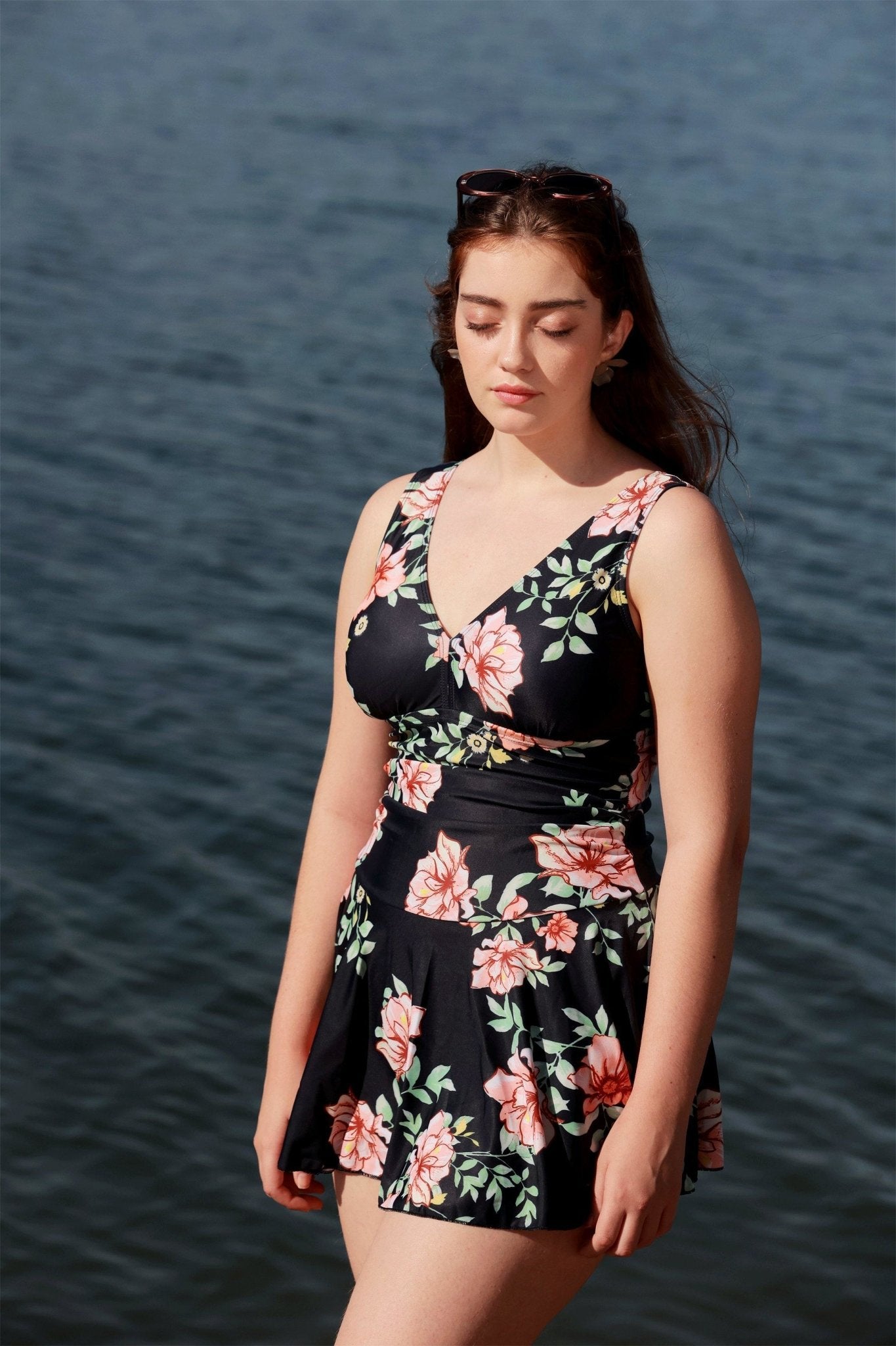 Black Peony V-neck Swim One-Piece - POSESHE