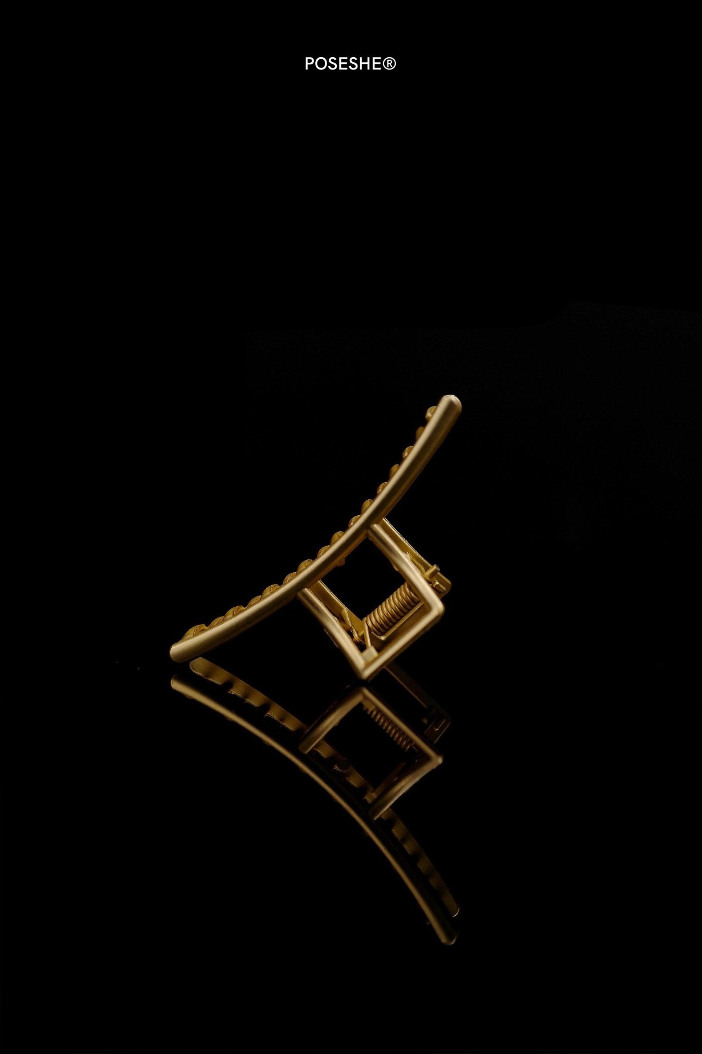 Golden Hair Claw Clip - POSESHE
