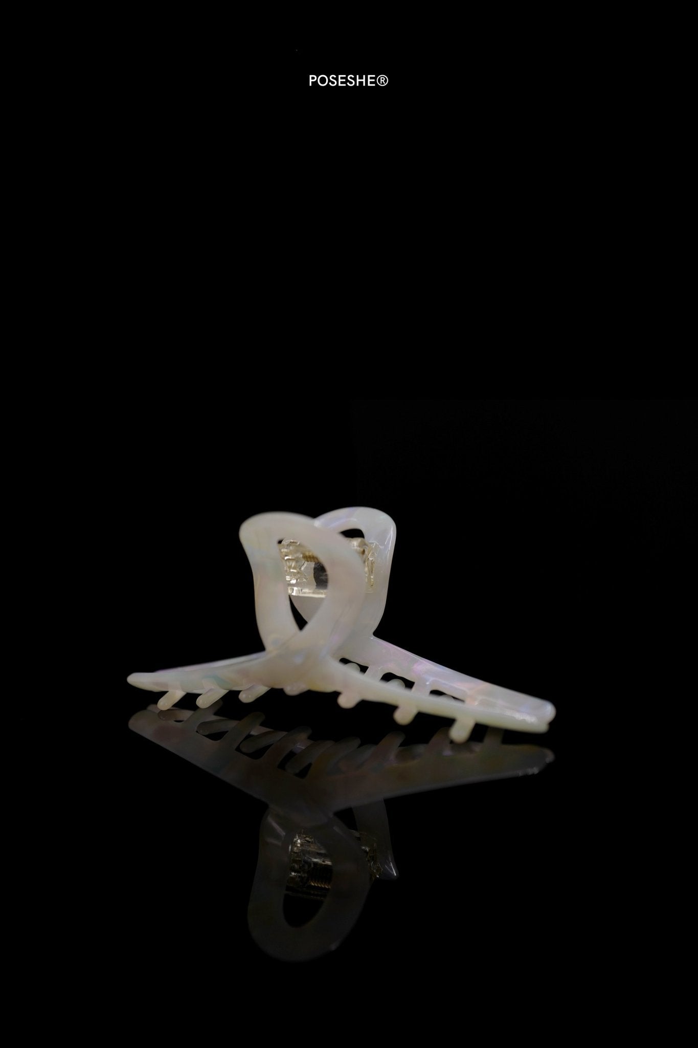 Shell Luster Hair Claw Clip - POSESHE