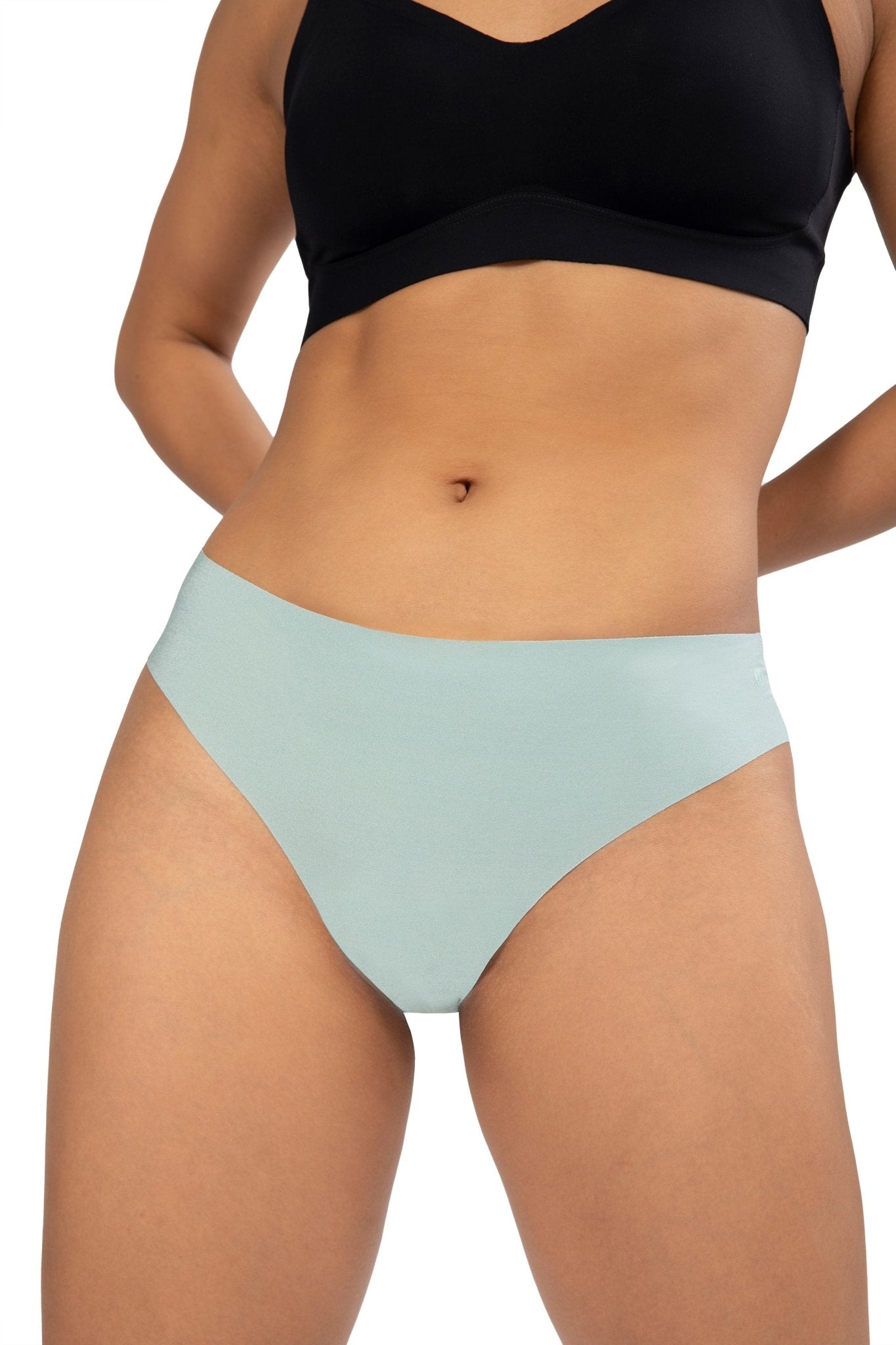 Easy pieces One-Size Thongs - POSESHE